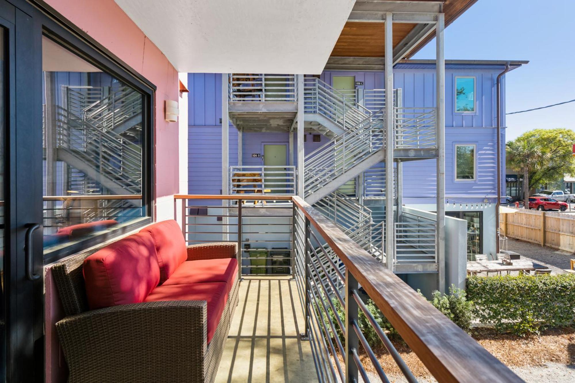 Boutique Vera Hotel In The Heart Of Folly Beach Exterior photo